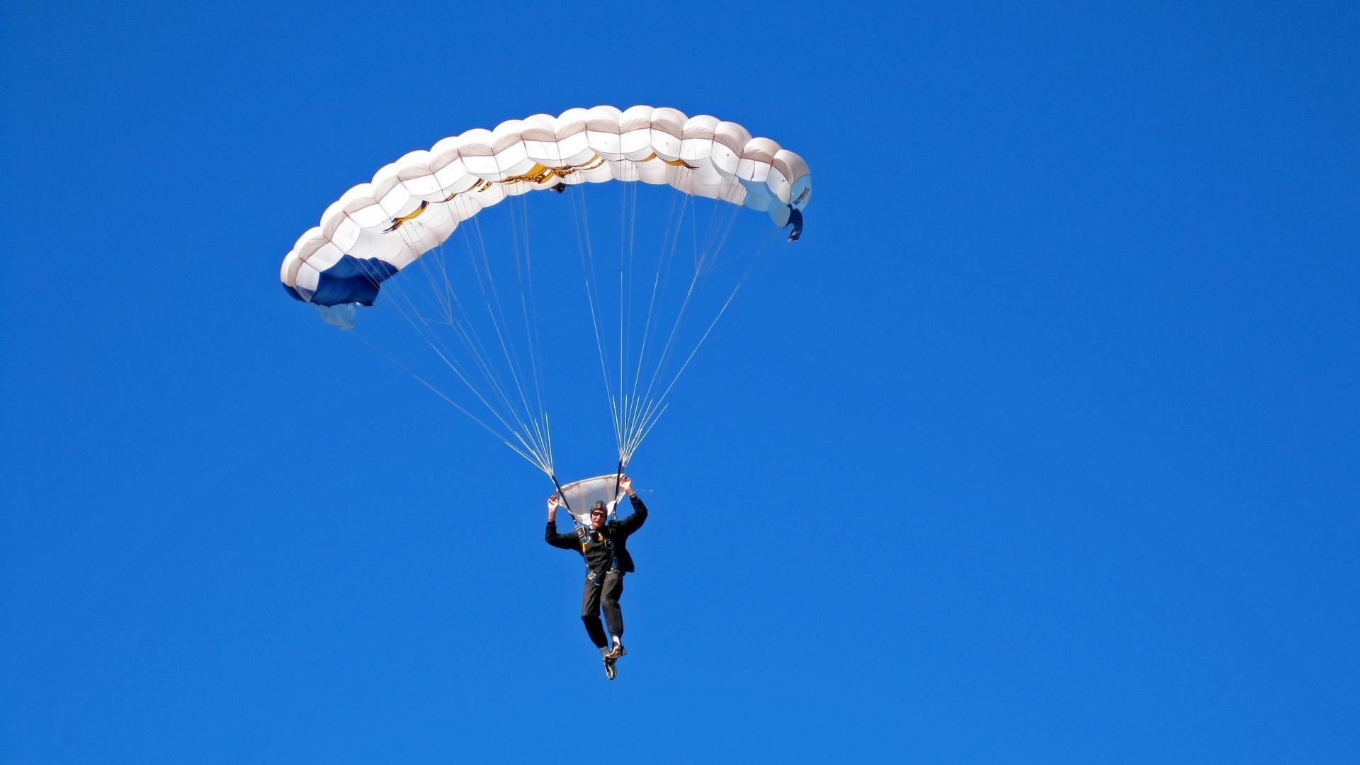 FaZe Clan跨界音乐与LOL联动宣传